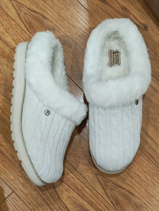 BOBS from Skechers Shoes - BOBS from Skechers White Cable Knit Faux Fur Slippers